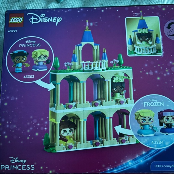 LEGO Disney Princess Castle Set with Green and Blue - Picture 3 of 8
